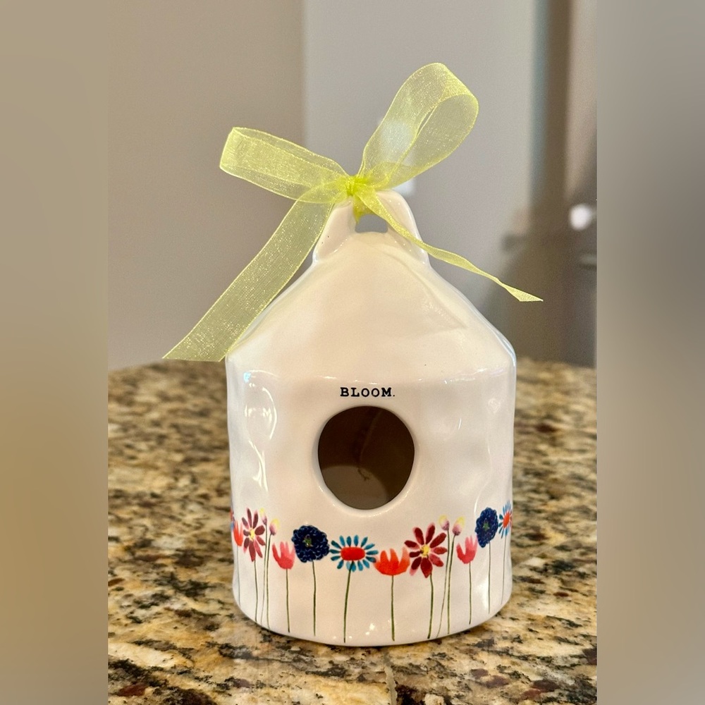 Mini Round Flowers Birdhouse New
